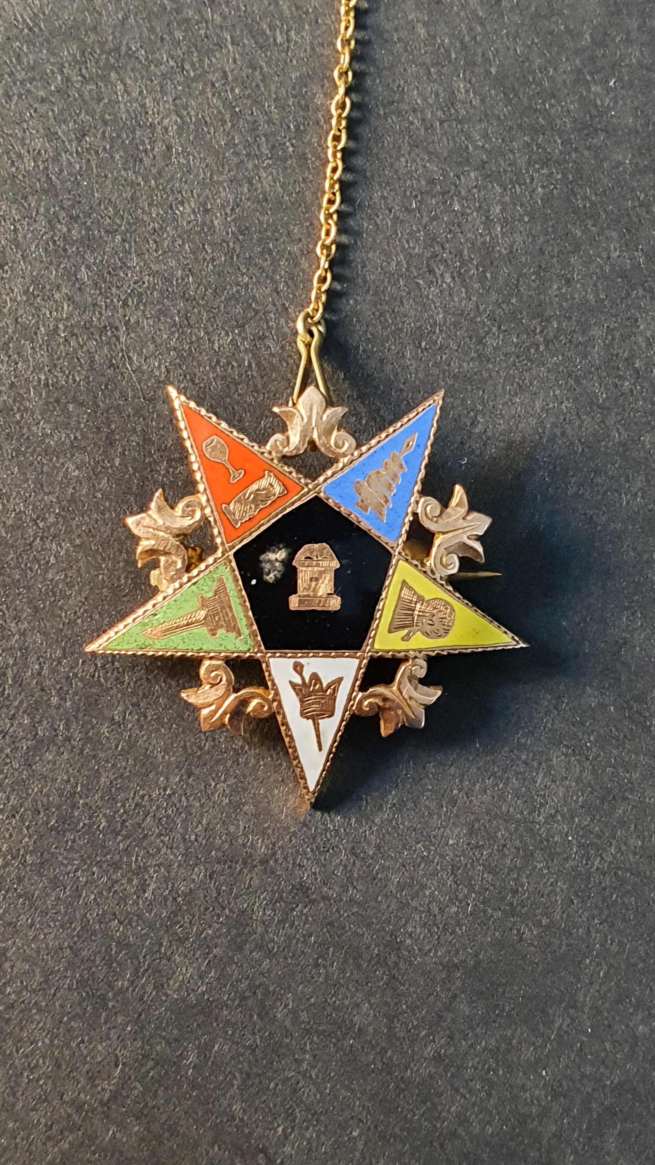 A 9ct yellow gold and enamel masonic order of the Eastern Star brooch with yellow metal safety