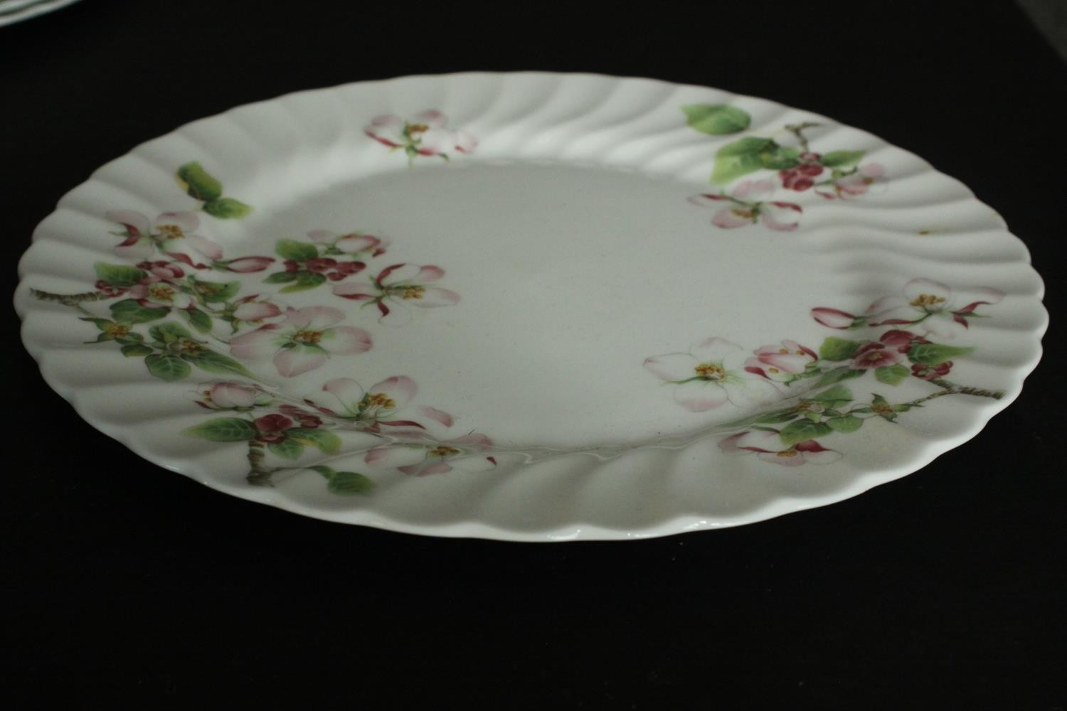 A 20th century Wedgwood Apple Blossom dinner and tea set (one cup missing) 47pieces. Largest piece - Image 13 of 14