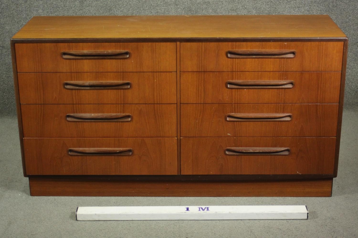 Victor Wilkins for G-Plan, a circa 1970s teak Fresco chest of two banks of four drawers, on a plinth - Image 2 of 8