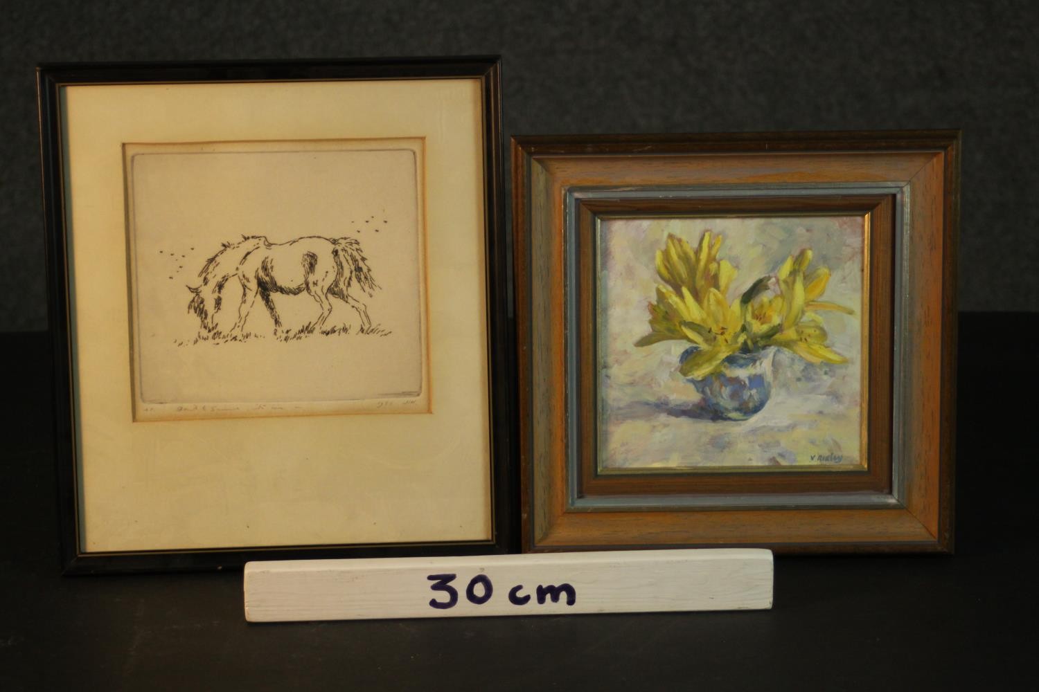 Virginia Ridley, oil on board of a vase of daffodils, signed, along with a signed artist's proof - Image 2 of 9