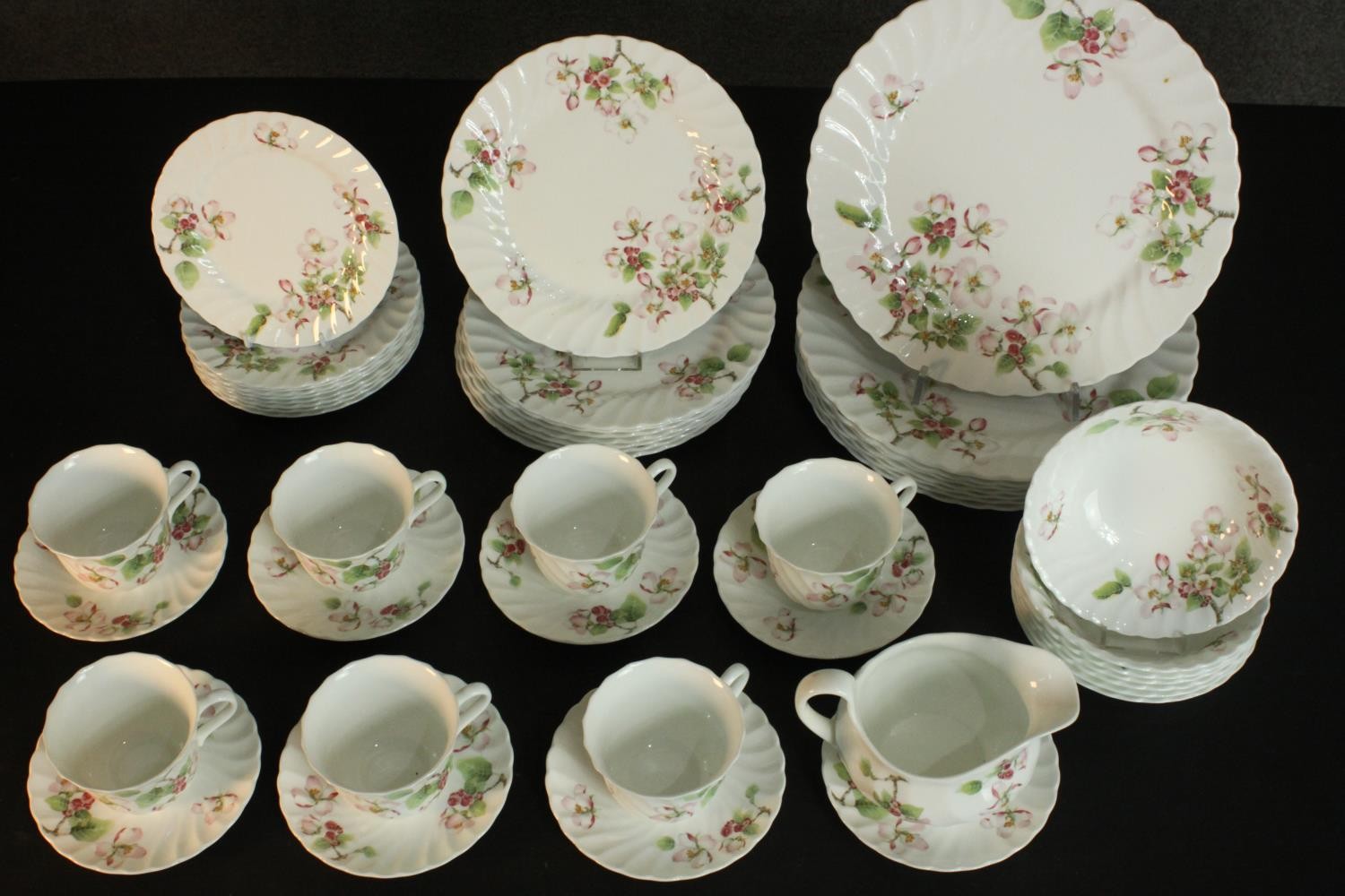 A 20th century Wedgwood Apple Blossom dinner and tea set (one cup missing) 47pieces. Largest piece - Image 5 of 14