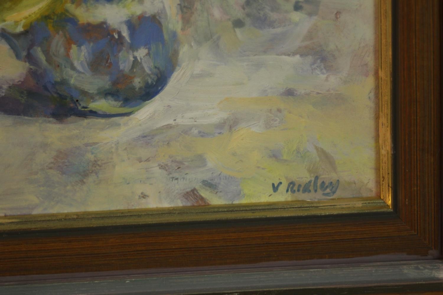 Virginia Ridley, oil on board of a vase of daffodils, signed, along with a signed artist's proof - Image 6 of 9