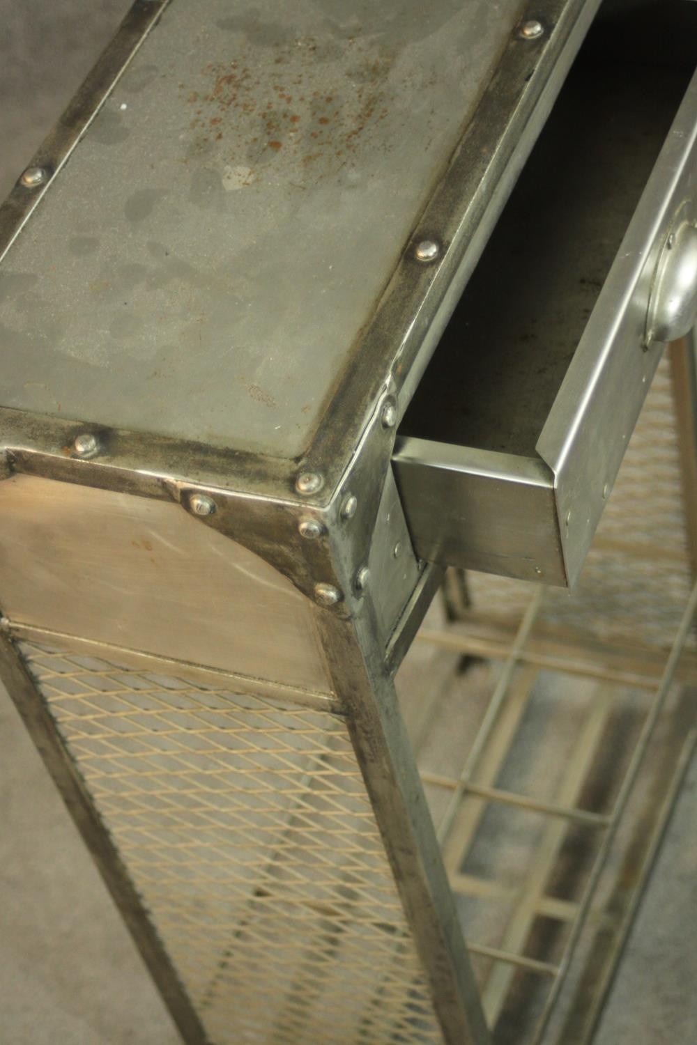 An industrial steel cabinet, with a single drawer over a divider, the sides with a lattice mesh, - Image 5 of 6