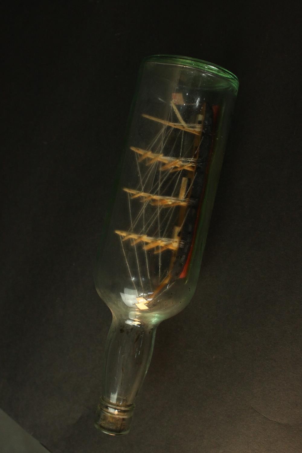 A carved and painted ship in a bottle along with a telescope and a transfer printed ship design - Image 10 of 13