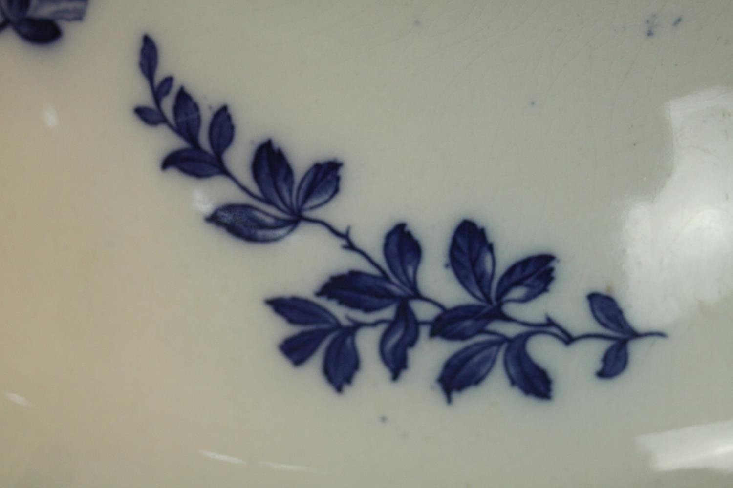 A Ford & Sons pottery 'Laurel' pattern china wash jug and basin, with blue transfer printed poppies. - Image 8 of 10