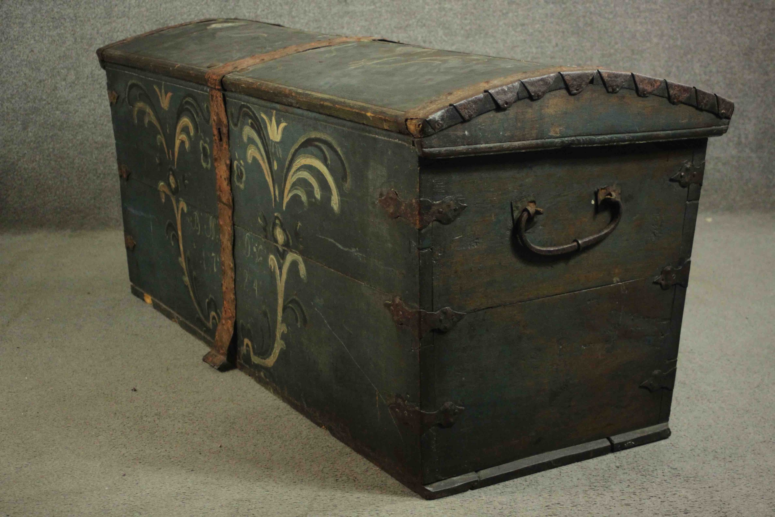 An early 18th century hand painted trunk, with iron mounts. H.67 W.147 D.61cm. - Image 9 of 10