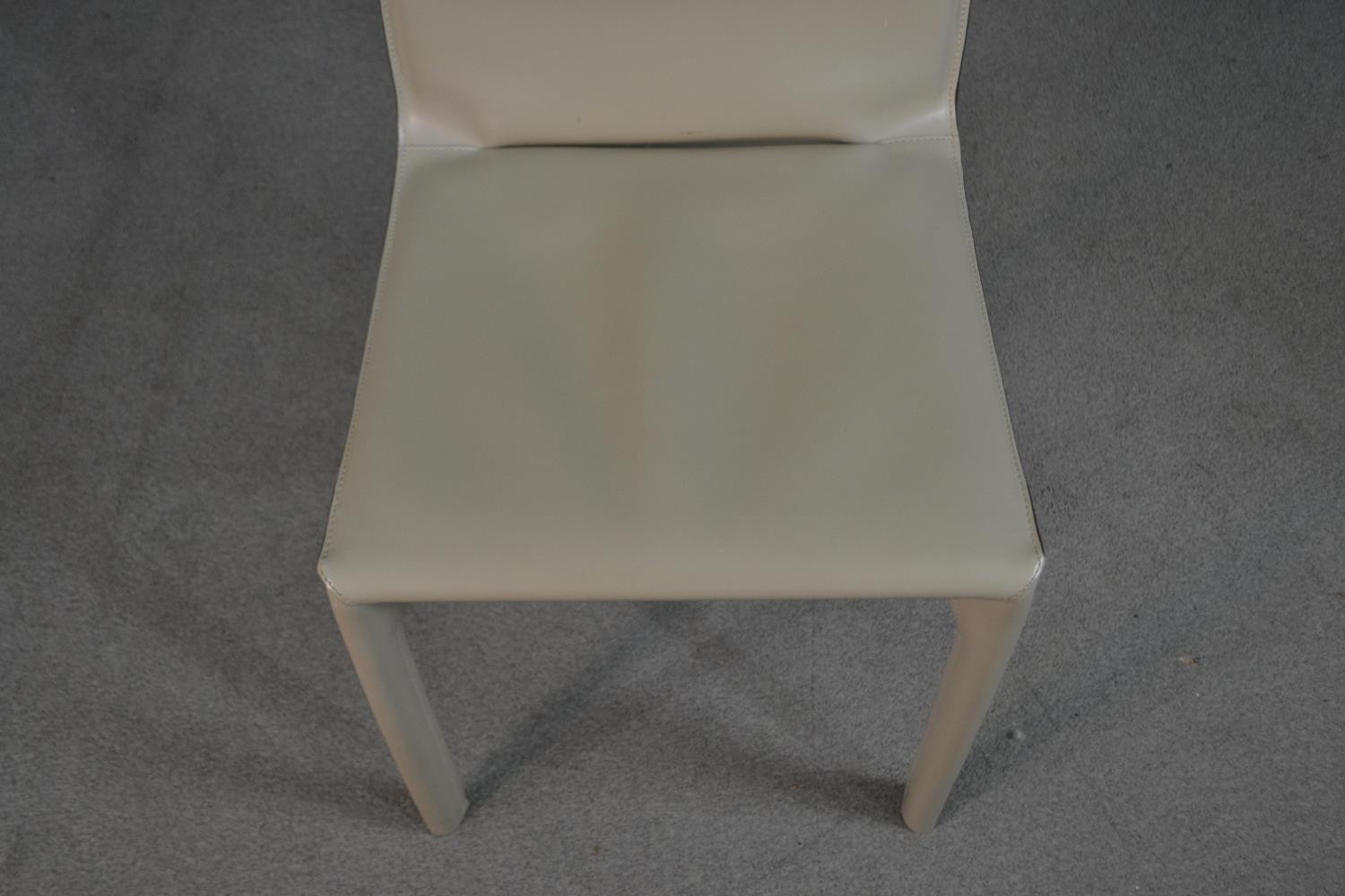 Matteo Grassi, Italian, a set of six contemporary Venusian dining chairs, in cream leather, with - Image 3 of 10