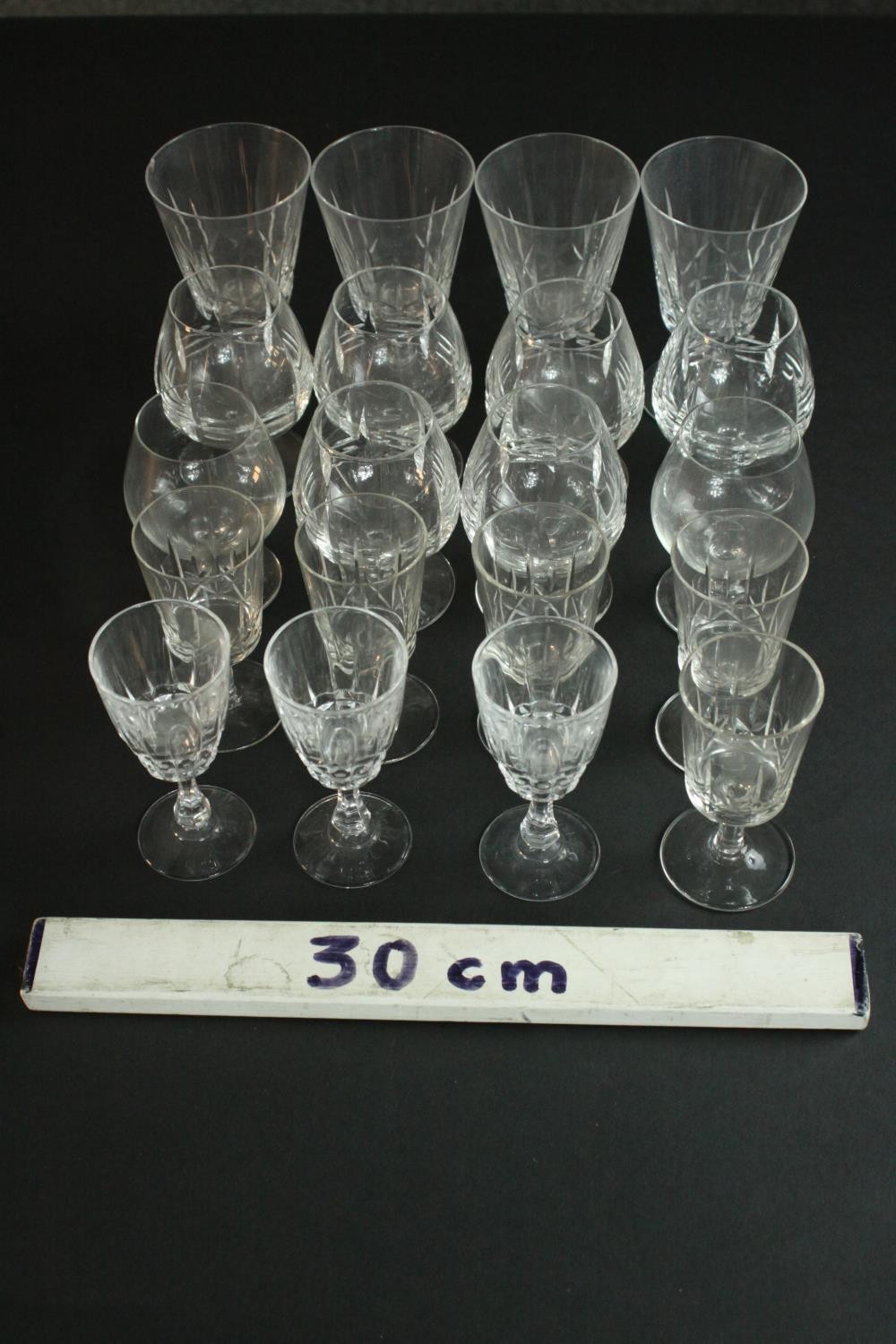 A collection of twenty alcohol glasses, including a set of six hand cut crystal brandy glasses, a - Image 2 of 3