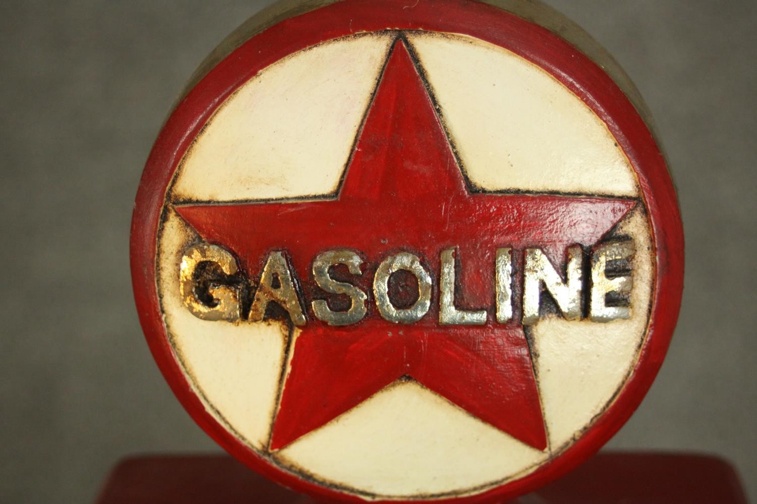 A red painted CD rack in the form of a vintage style American gasoline pump. H.66 W.22 D.19cm. - Image 6 of 10