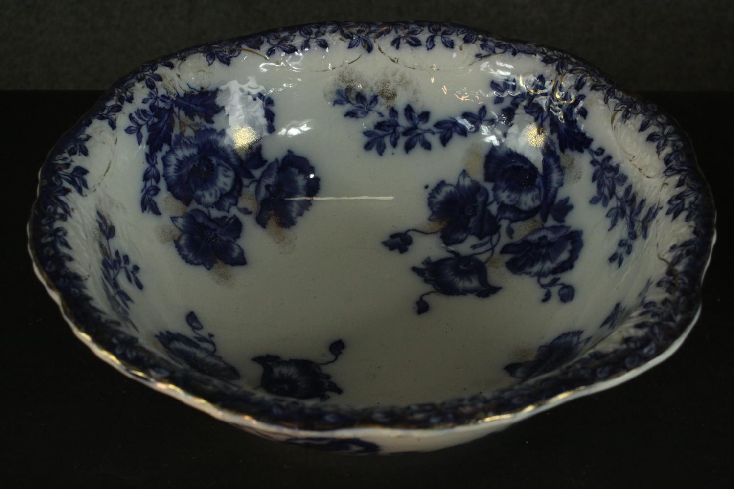 A Ford & Sons pottery 'Laurel' pattern china wash jug and basin, with blue transfer printed poppies. - Image 4 of 10