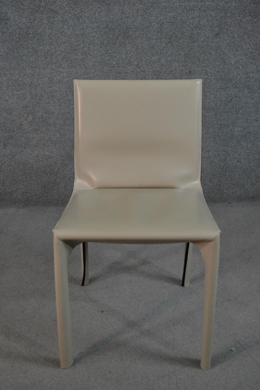 Matteo Grassi, Italian, a set of six contemporary Venusian dining chairs, in cream leather, with - Image 2 of 10