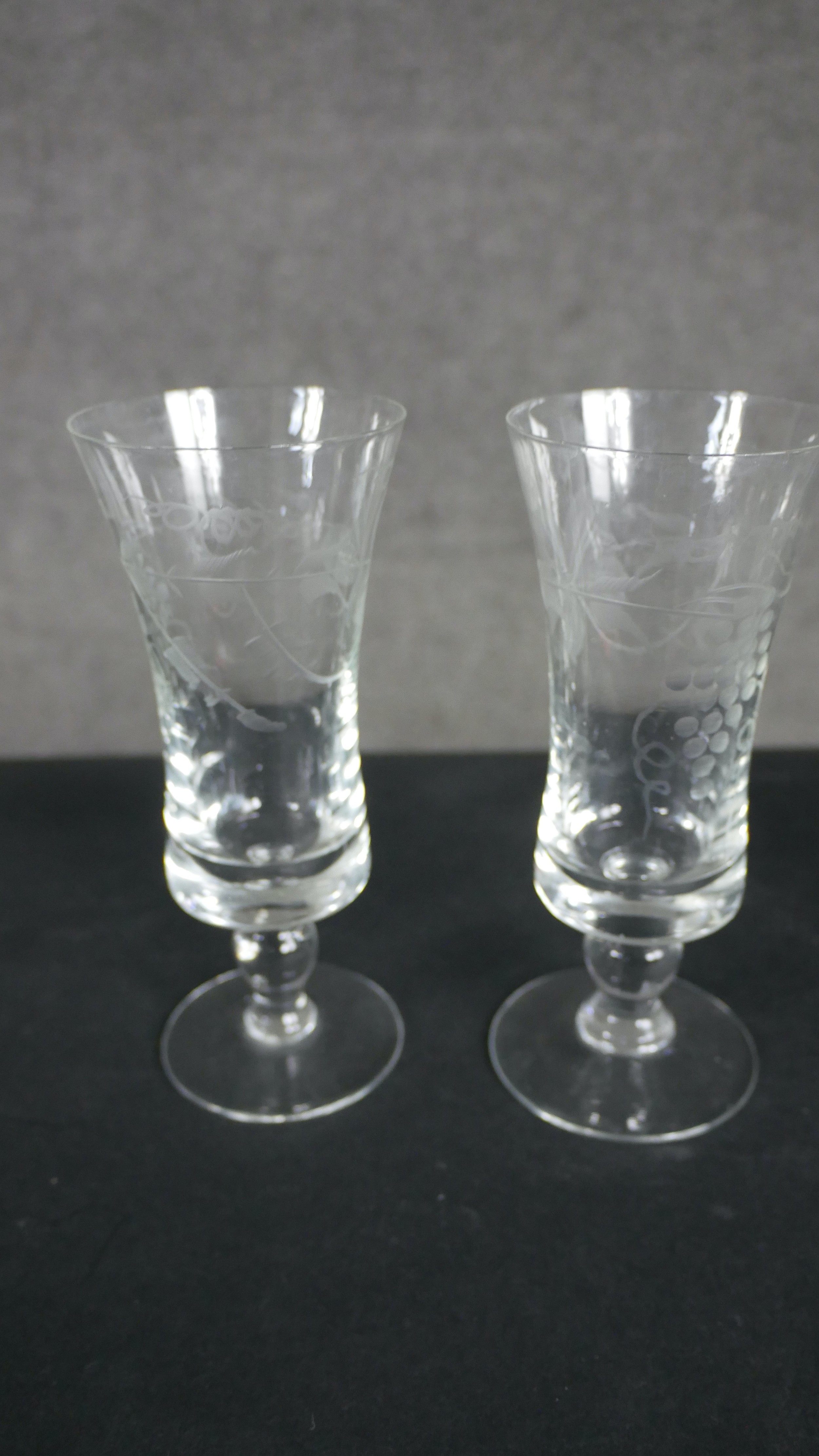 A collection of six pieces of etched glassware, including a stylised foliate design carafe, a set of - Image 5 of 5