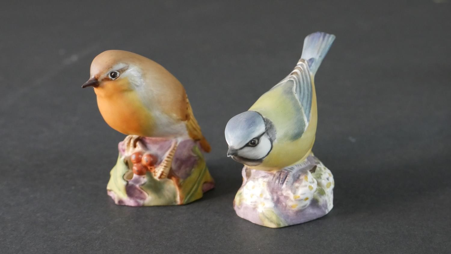 A collection of eight Royal Worcester hand painted porcelain British birds. Stamped to base. H.7 W. - Image 6 of 9