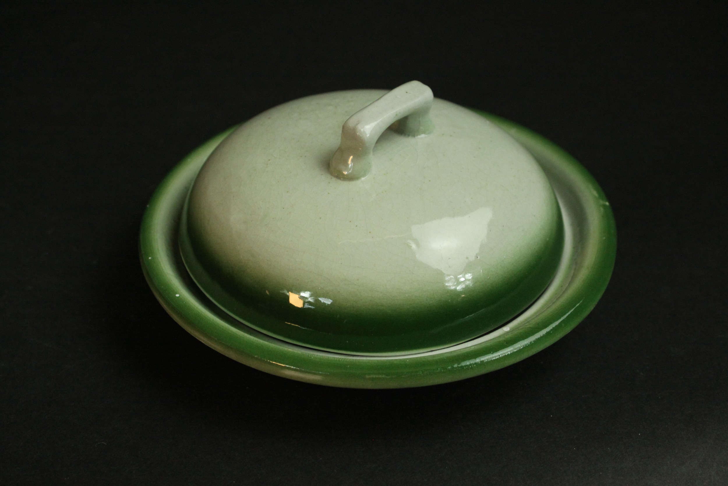 A Victorian or Edwardian Staffordshire pottery wash set, with green glazed detail. H.12 Dia.37cm. ( - Image 7 of 16