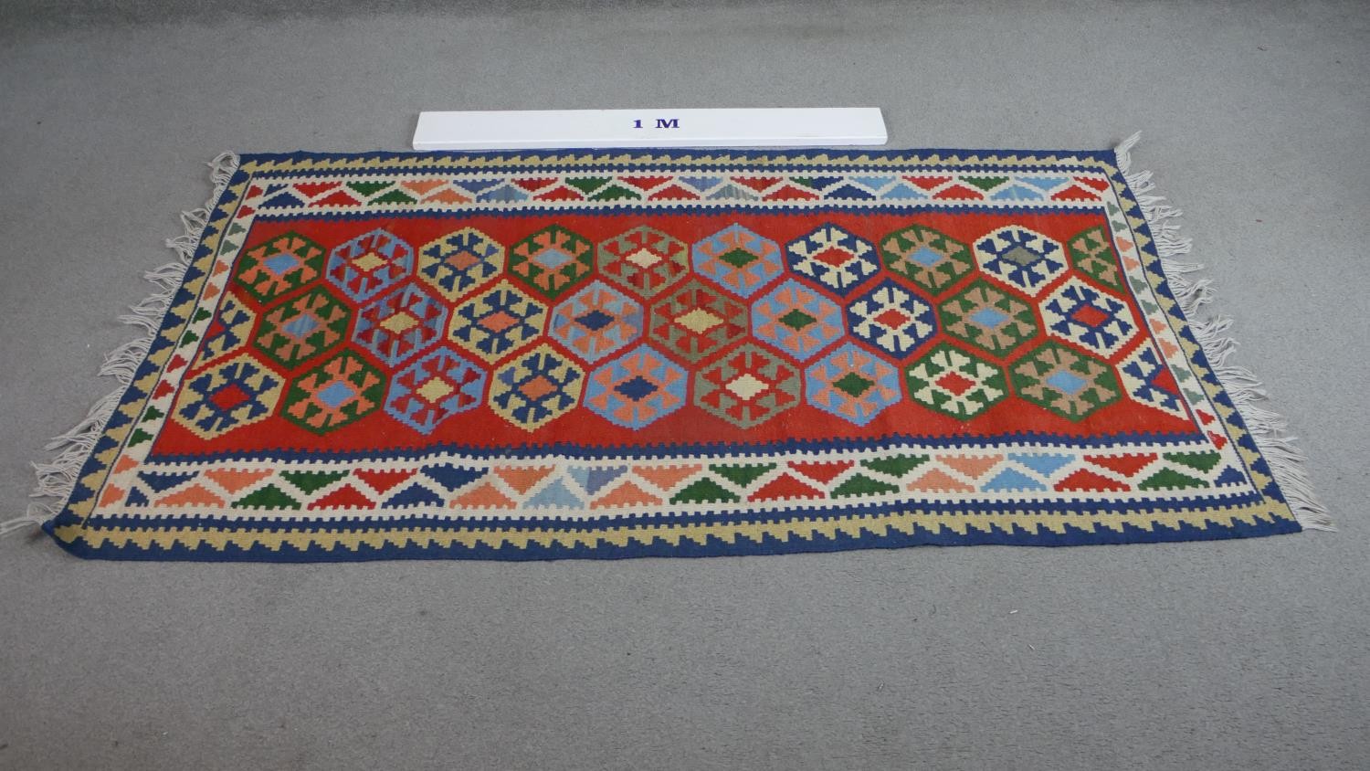 A red ground handmade Kelim L.183 W.105cm - Image 2 of 6