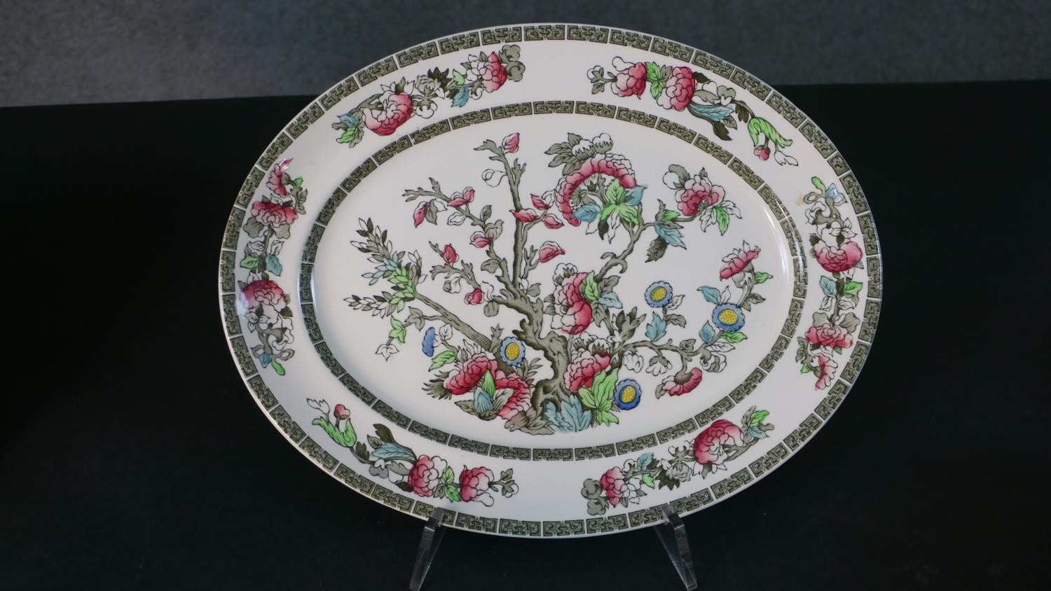 A Johnson Brothers Indian Tree pattern eight person part dinner service. Includes seven tea cups and - Image 2 of 9