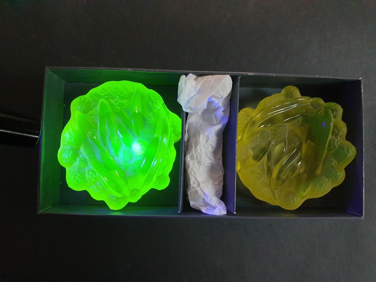 A boxed pair of Daum mini 'Mimosa' design uranium glass salts with glass spoons (one broken). Signed - Image 7 of 8