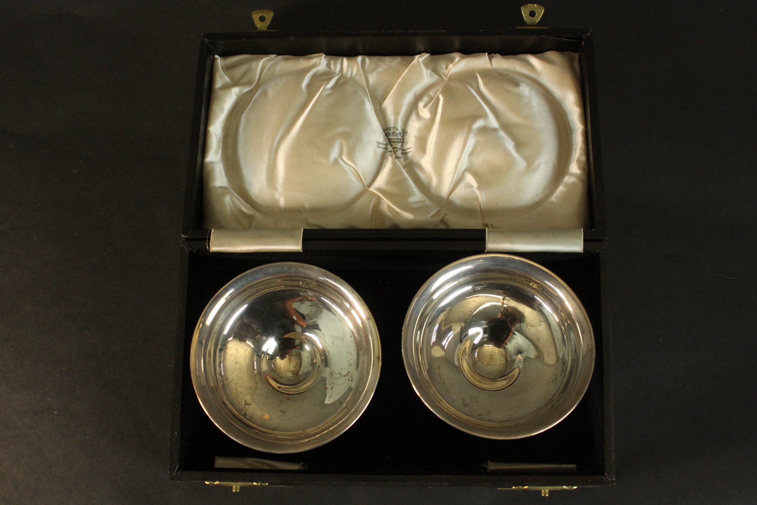 A leather cased set of two weighted sterling silver pedestal tasting cups. Hallmarked: MMH for M M - Image 6 of 14