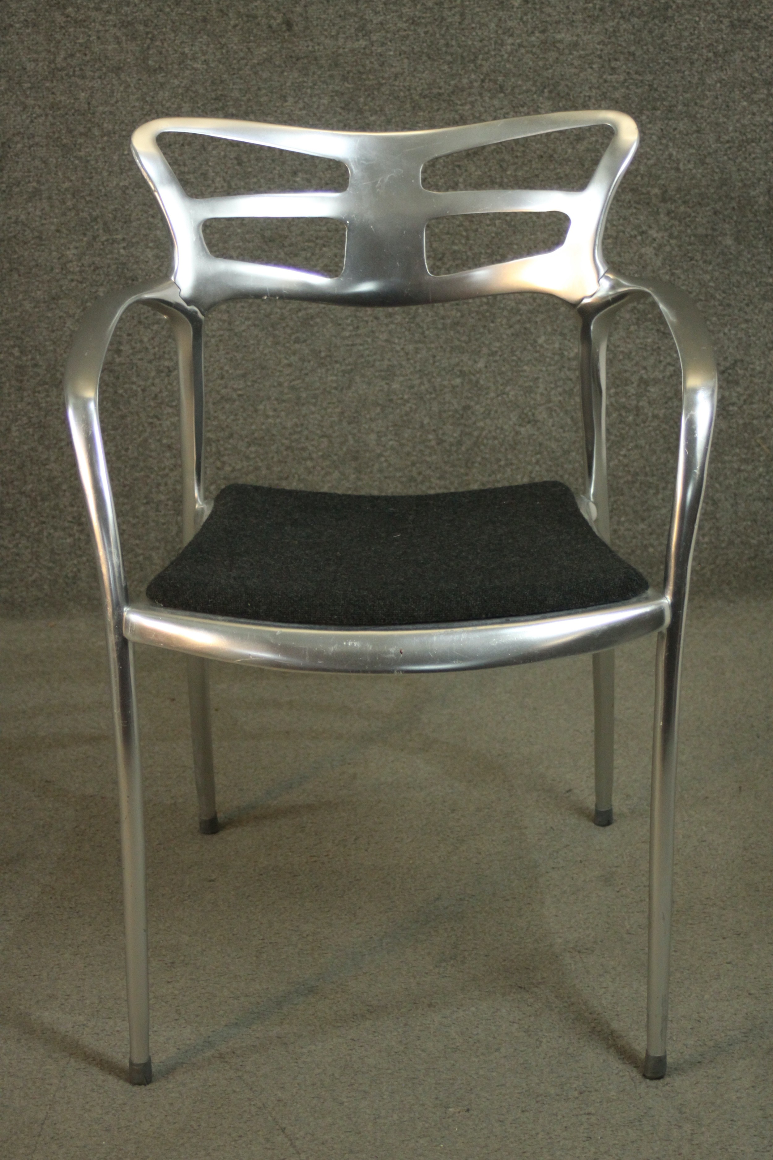 A Liceo chair by Alutec, made from cast aluminum, with open arms, and a dark grey upholstered - Image 6 of 7