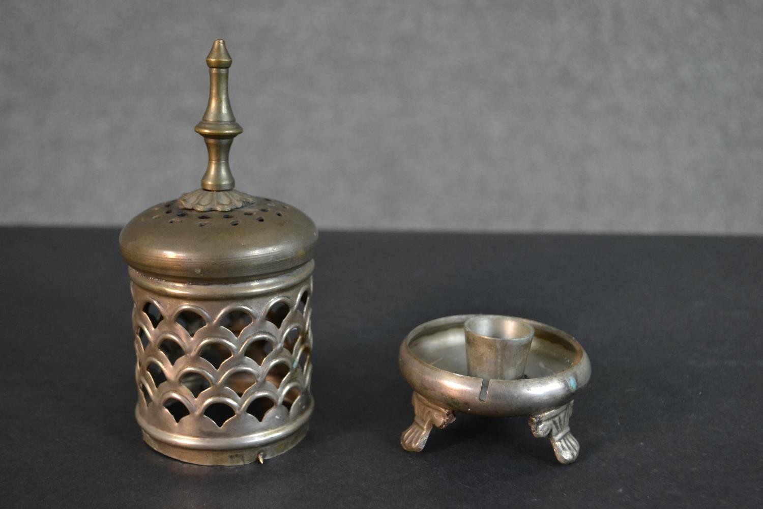 An Indian low grade silver pierced design candle holder with hexagonal base. Stamped silver (base - Image 9 of 17