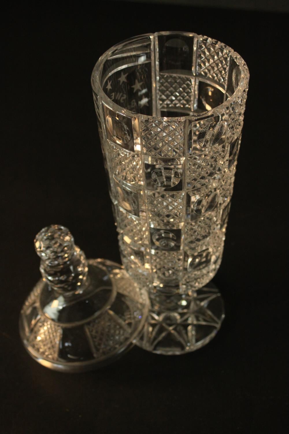 A collection of cut crystal and glass, including a large cut crystal lidded jar, various size jugs - Image 10 of 14