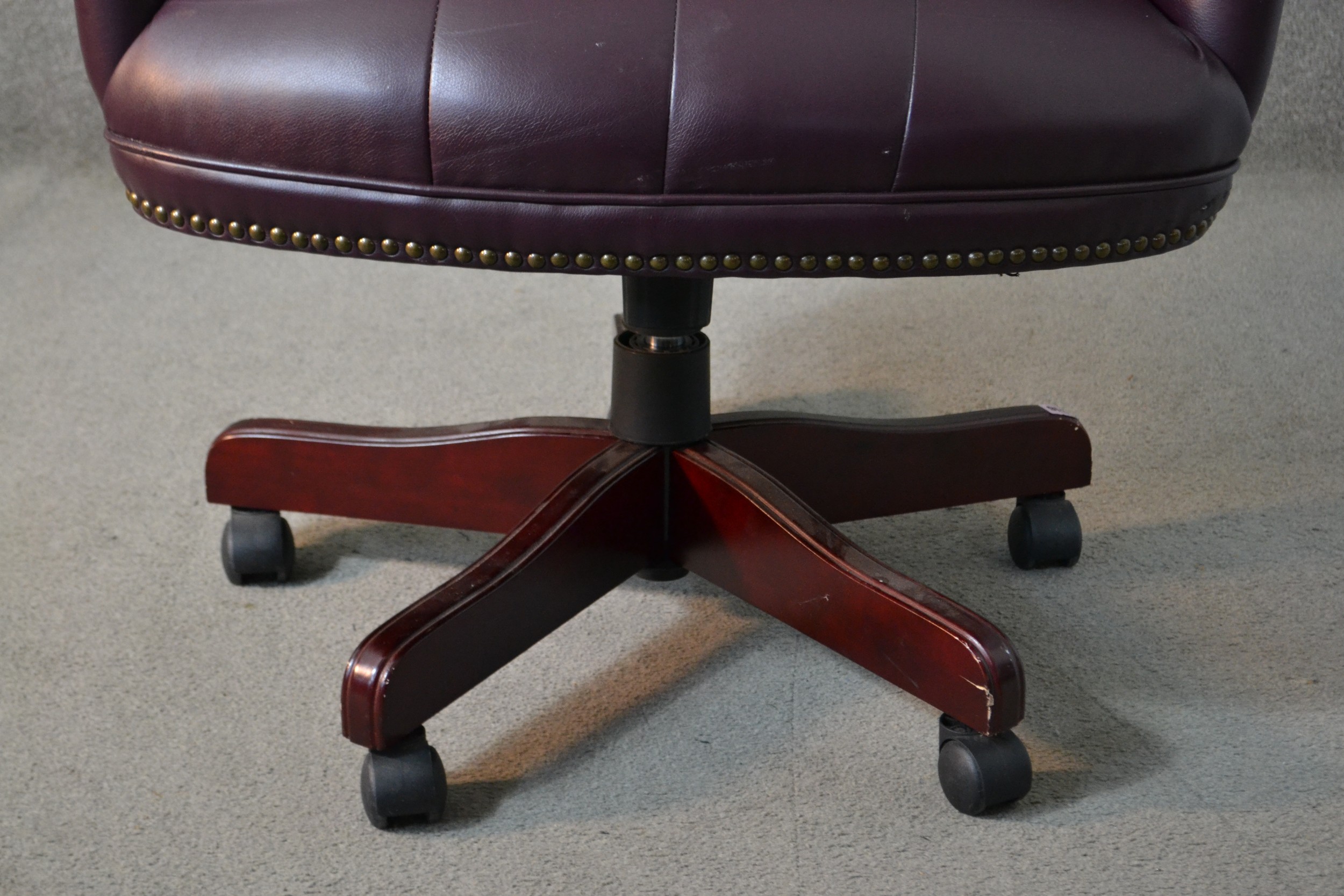 A 20th century wing back swivel office chair, upholstered in burgundy leather, with buttoned back - Image 3 of 13