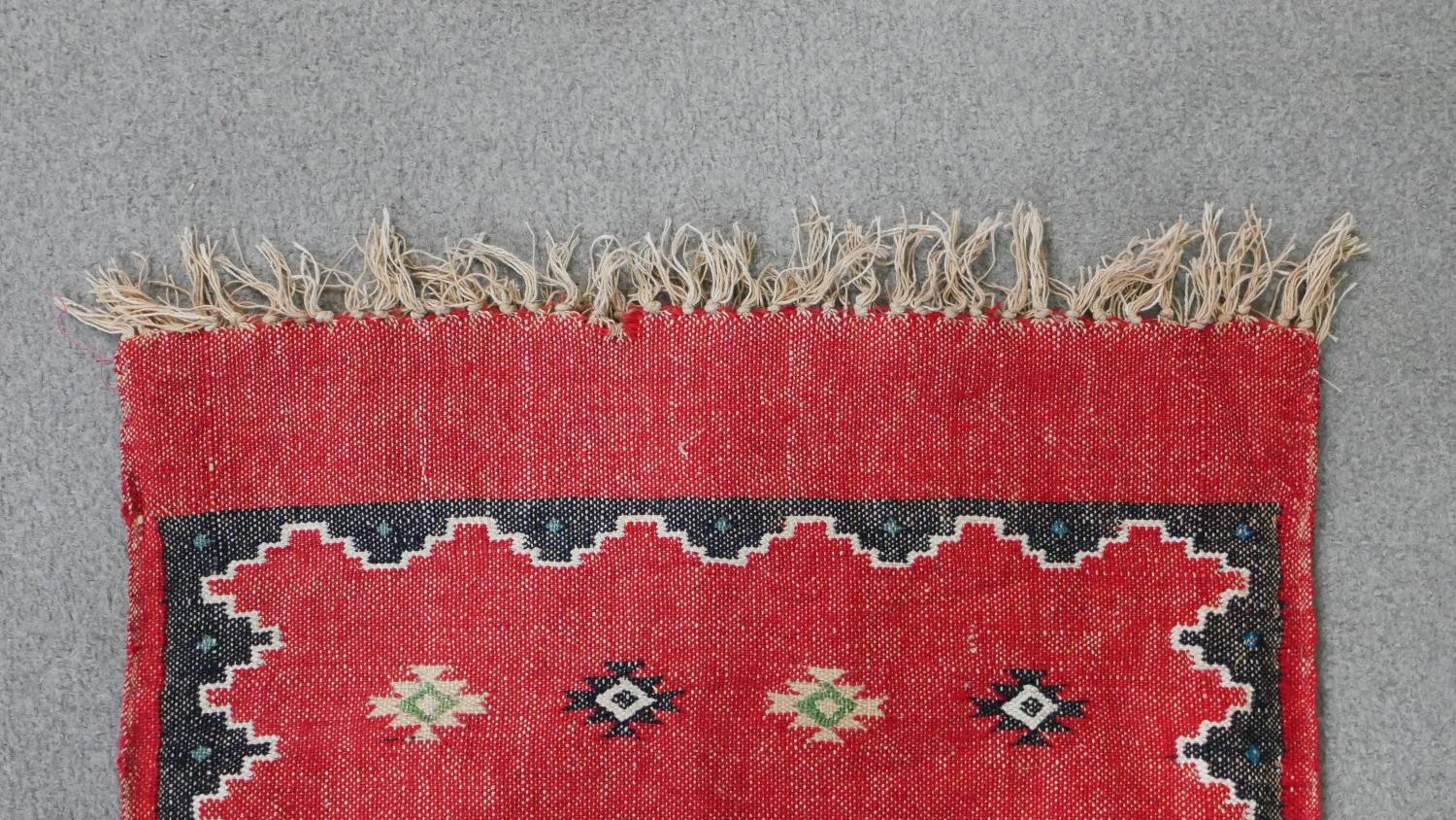 A red ground handmade Kelim rug L.67 W.55cm - Image 4 of 4