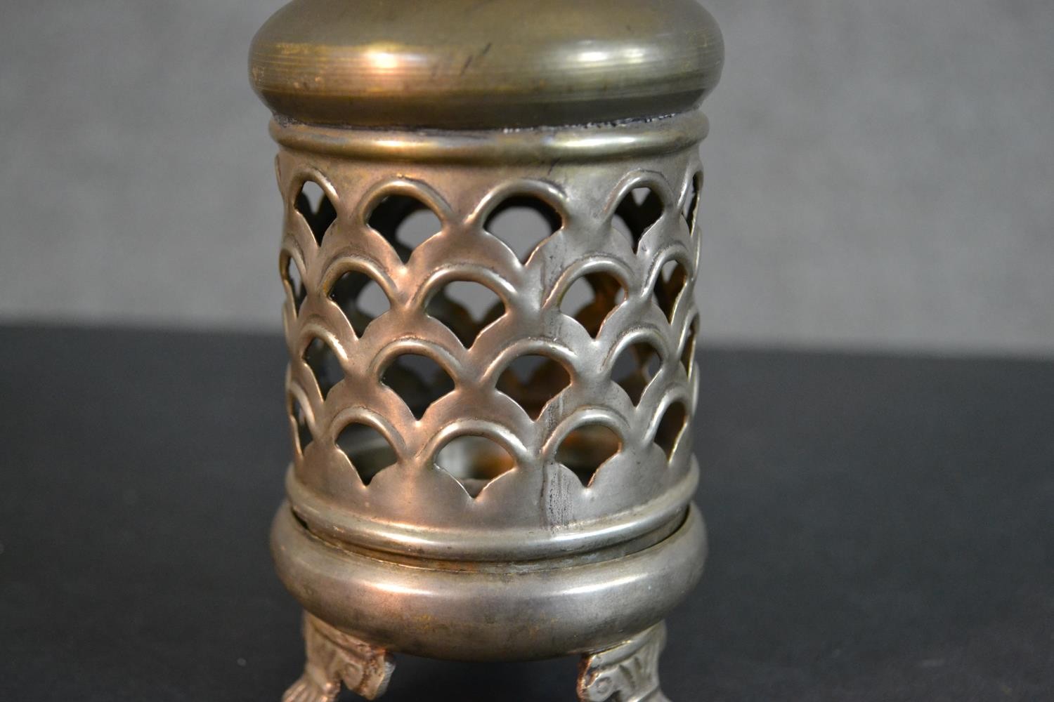 An Indian low grade silver pierced design candle holder with hexagonal base. Stamped silver (base - Image 7 of 17