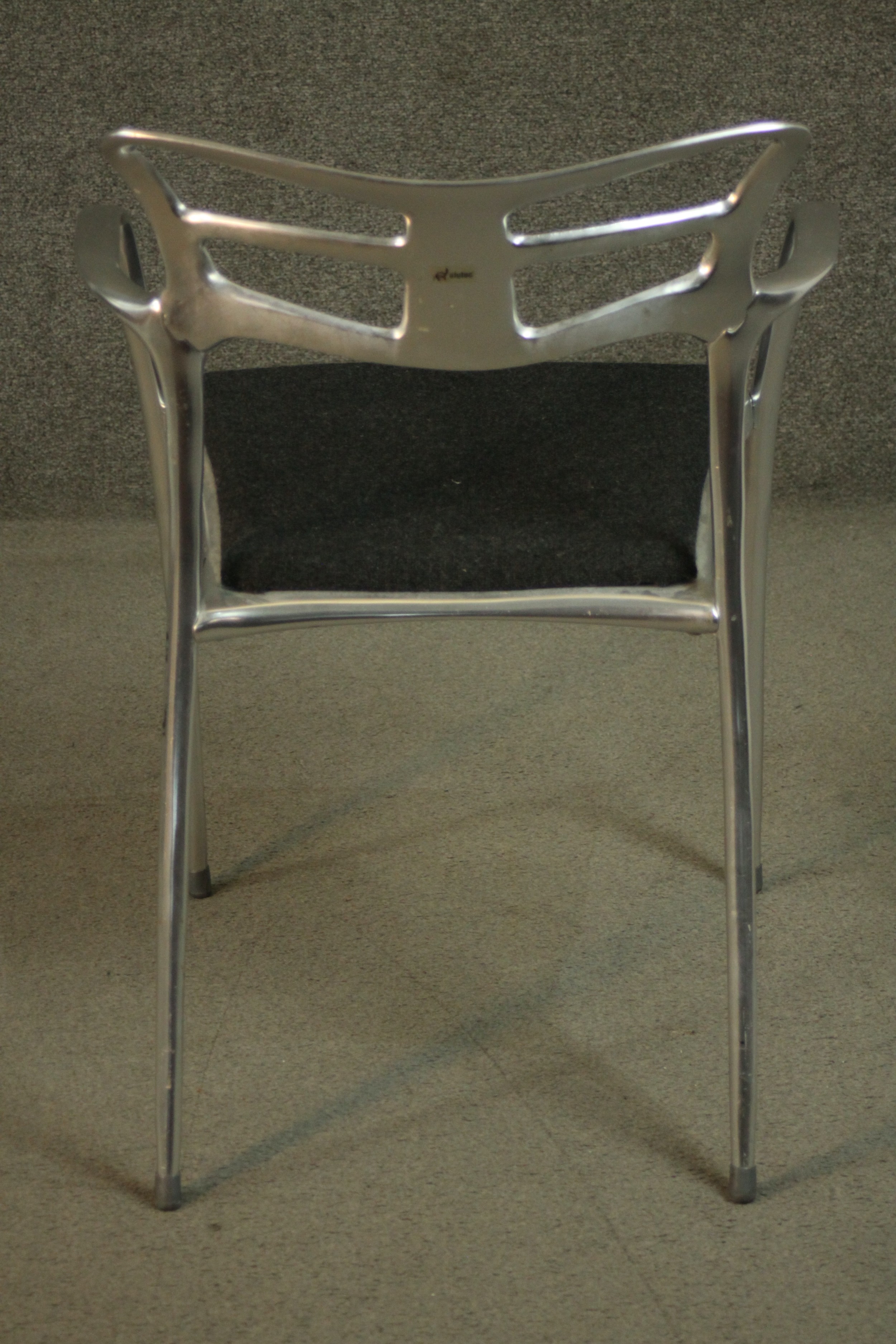 A Liceo chair by Alutec, made from cast aluminum, with open arms, and a dark grey upholstered - Image 3 of 7