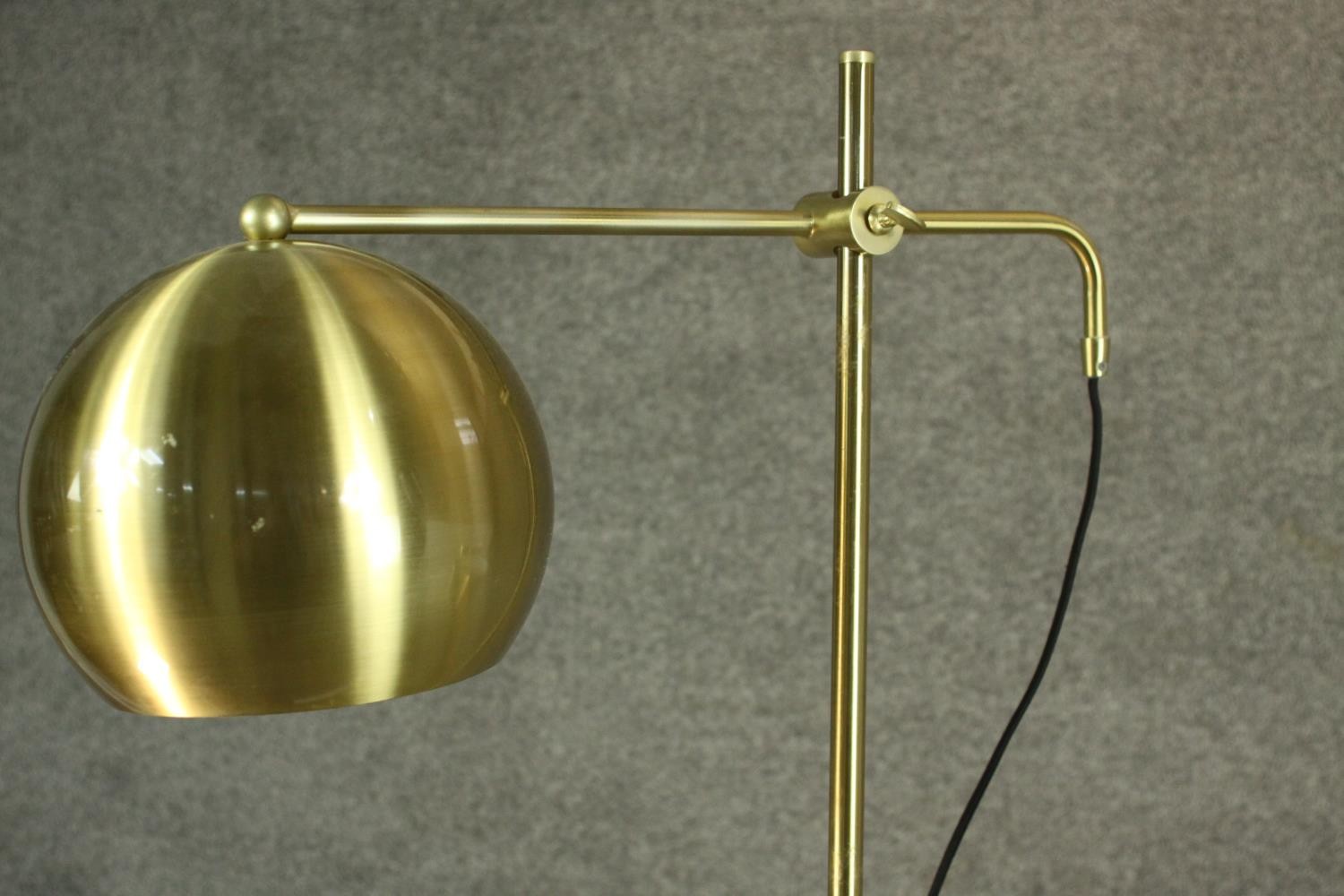 A set of three contemporary brass floor standing lamps, including an adjustable reading lamp and a - Image 5 of 6