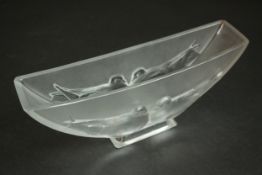 A French Verlys frosted glass bowl with two doves, signed to base. H.12 W.32 D.8cm.
