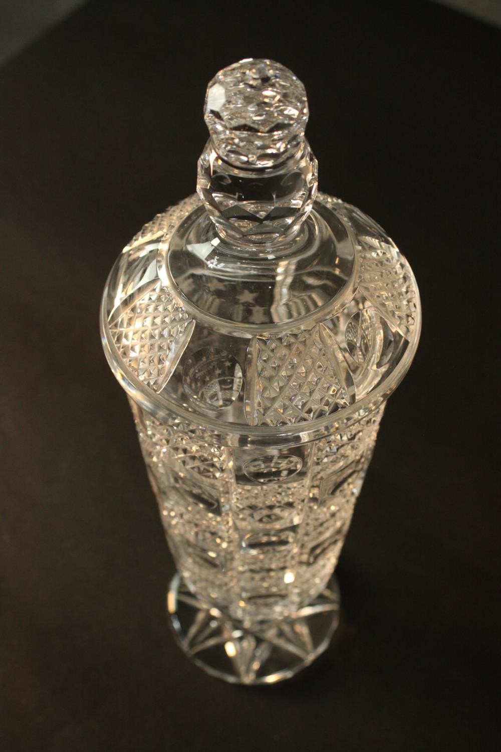 A collection of cut crystal and glass, including a large cut crystal lidded jar, various size jugs - Image 6 of 14