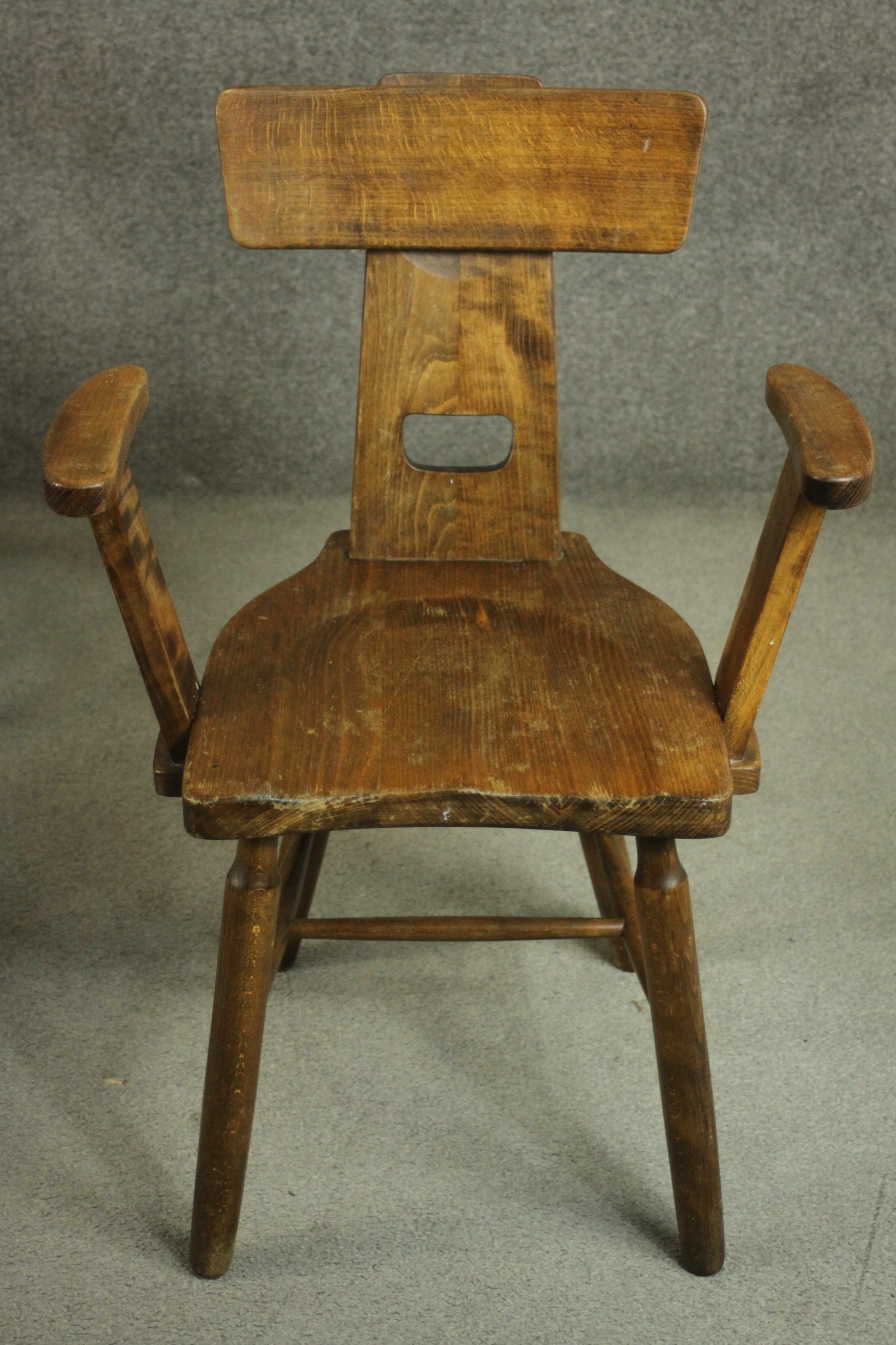 A set of six 20th century country style chairs, with a bar back on a splat with a cutout, over a - Image 3 of 7