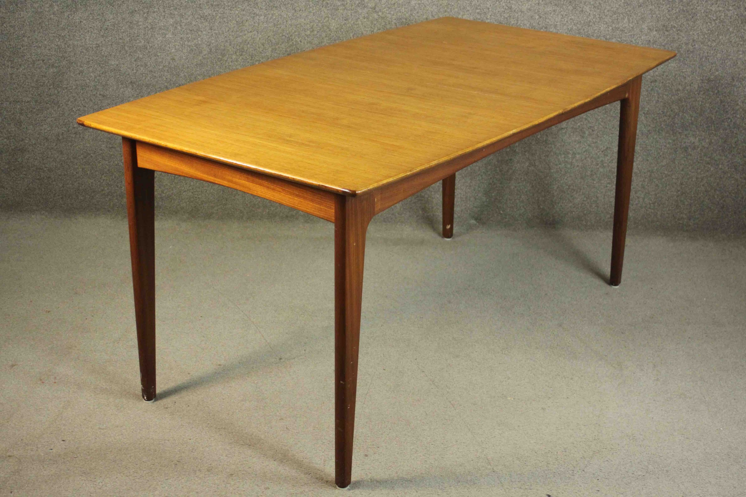 A circa 1960s teak extending dining table, of rectangular form with an additional leaf, on - Image 3 of 10