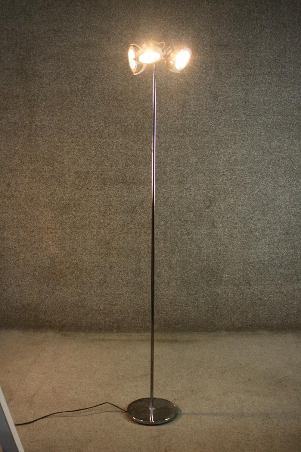 A modernist tubular chromed standard lamp, with three adjustable spotlights, on a circular base. H. - Image 7 of 10