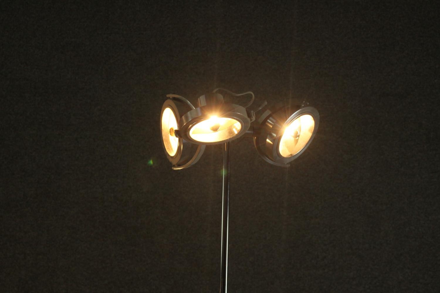 A modernist tubular chromed standard lamp, with three adjustable spotlights, on a circular base. H. - Image 9 of 10