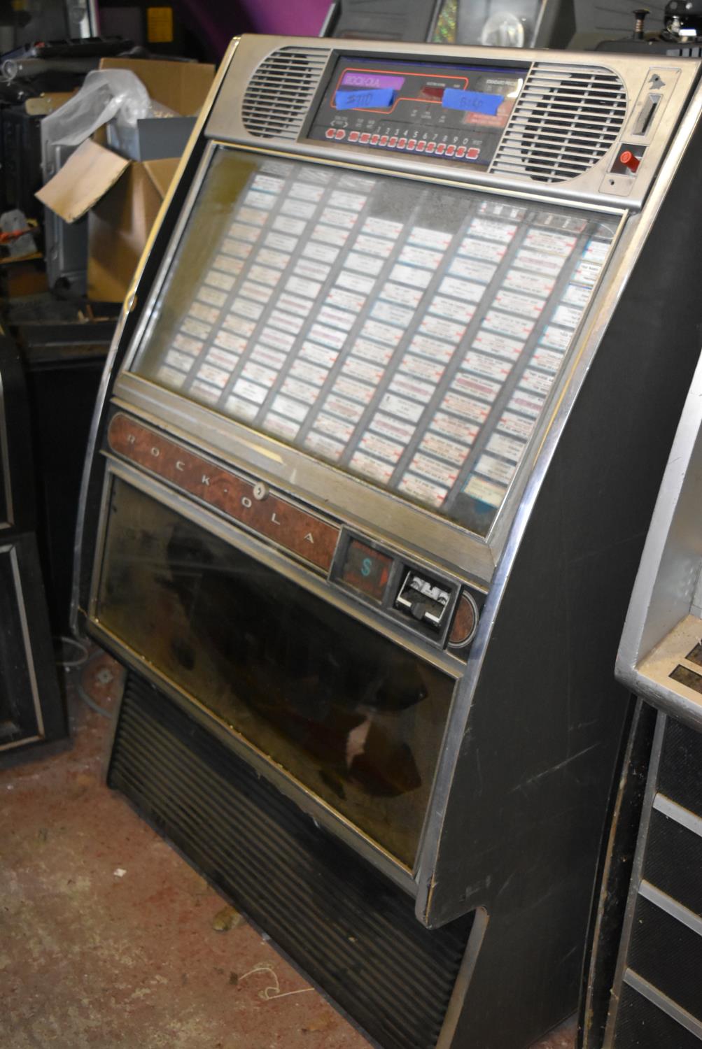 Rock Ola vinyl jukebox. U.S import. Complete but untested. It may be possible for this machine to be - Image 2 of 9