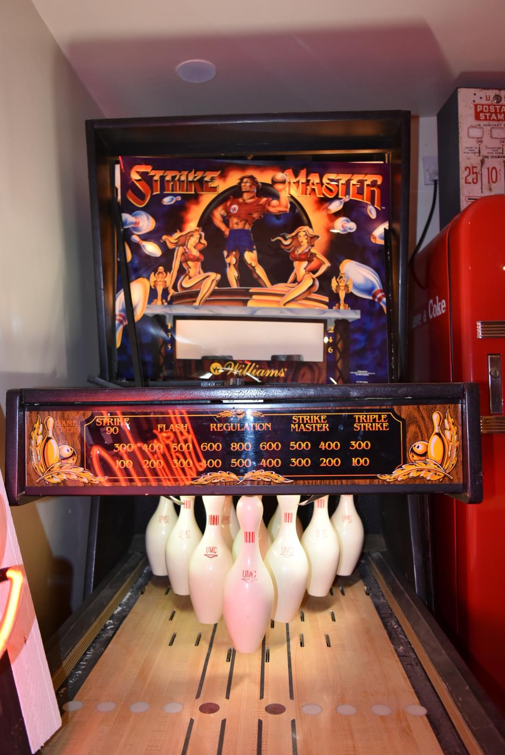 Williams Strike Master arcade bowling game. U.S. import. Original manuals included. Complete, tested - Image 5 of 11