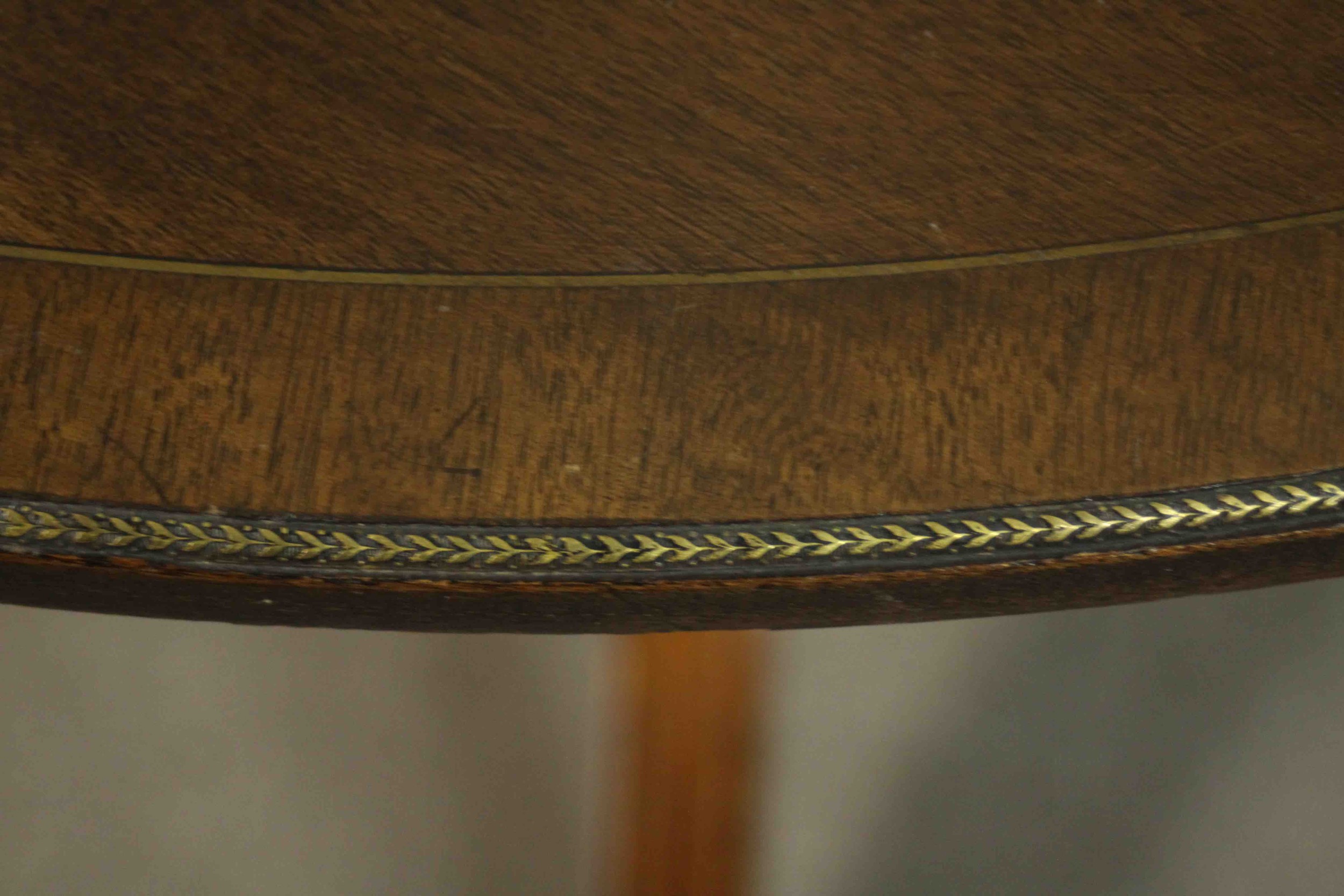 A mahogany Georgian style tilt top table on tripod swept base. H.73 Dia.106cm. - Image 9 of 10