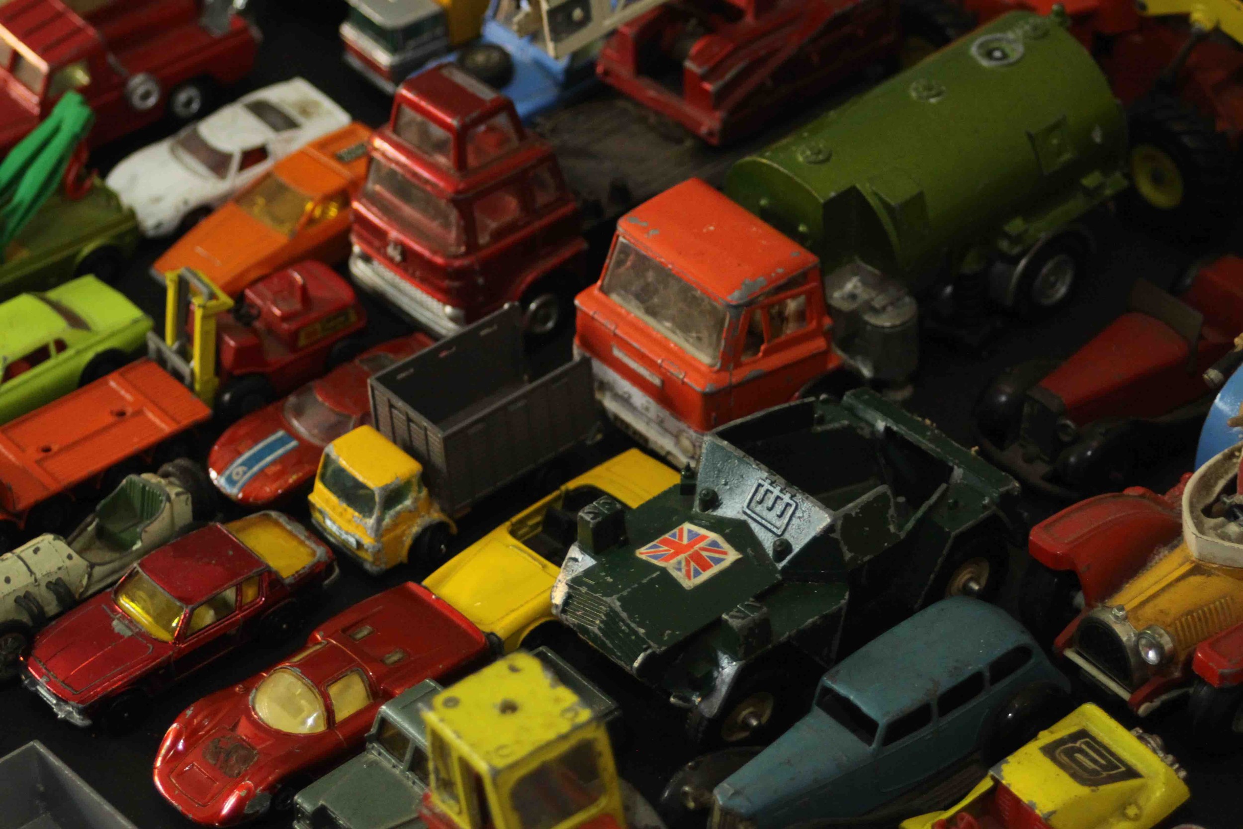 A large collection of approximately eighty play worn die cast vehicles. Various makes including - Image 10 of 16