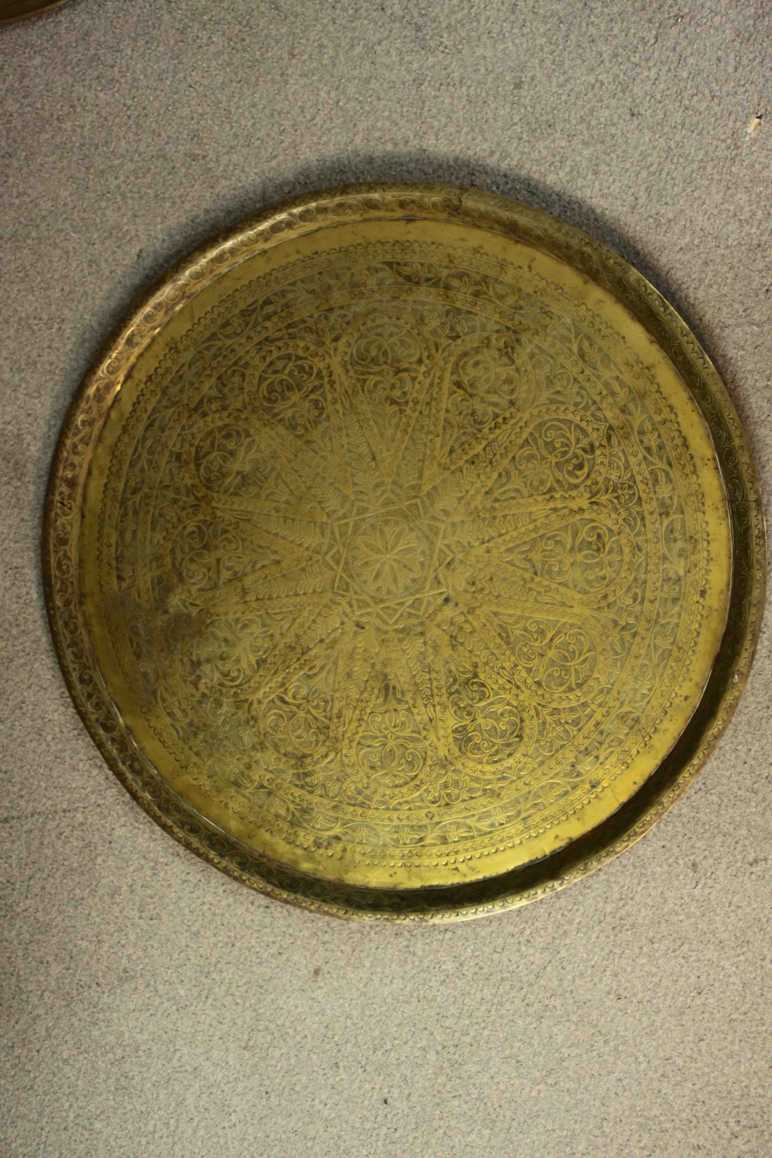 A collection of four 19th century Oriental brass and copper trays. Three circular trays - Image 3 of 10