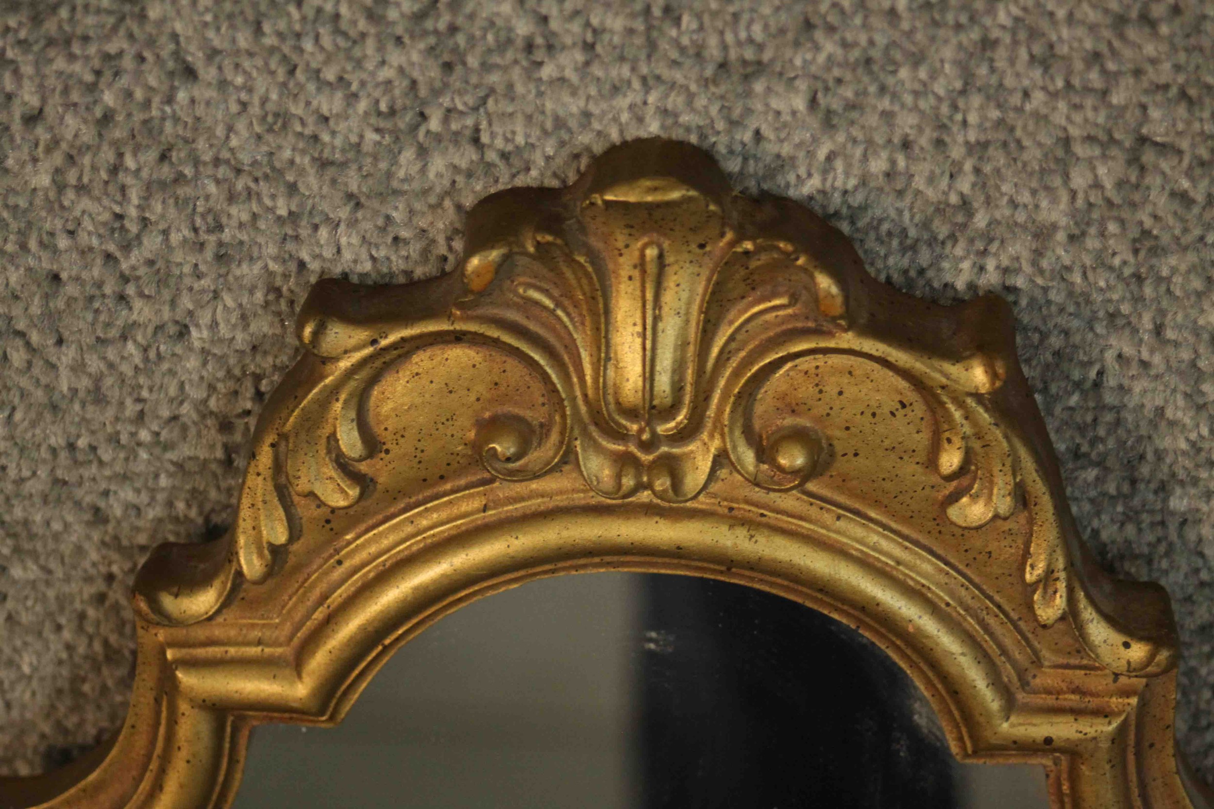 An 18th century carved giltwood framed mirror of small proportions, carved with scrolling vines, - Image 9 of 11