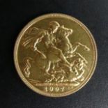 Edward VII 1907 gold full sovereign. UK Postage £12.