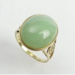 14ct gold celadon jade set ring, 4.3 grams. Size O, 17.1 mm. UK Postage £12.