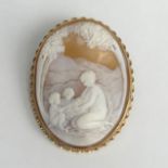 9ct gold carved shell cameo brooch, Sheff.1977, 17.5 grams. 60 x 46 mm. UK Postage £12.