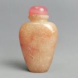 A Chinese carved rose quartz snuff bottle and stopper. 7.5 cm. UK Postage £12.