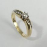 9ct gold diamond twist ring, 2.9 grams, approx .25ct total. Size M, 4.6 mm. UK Postage £12.