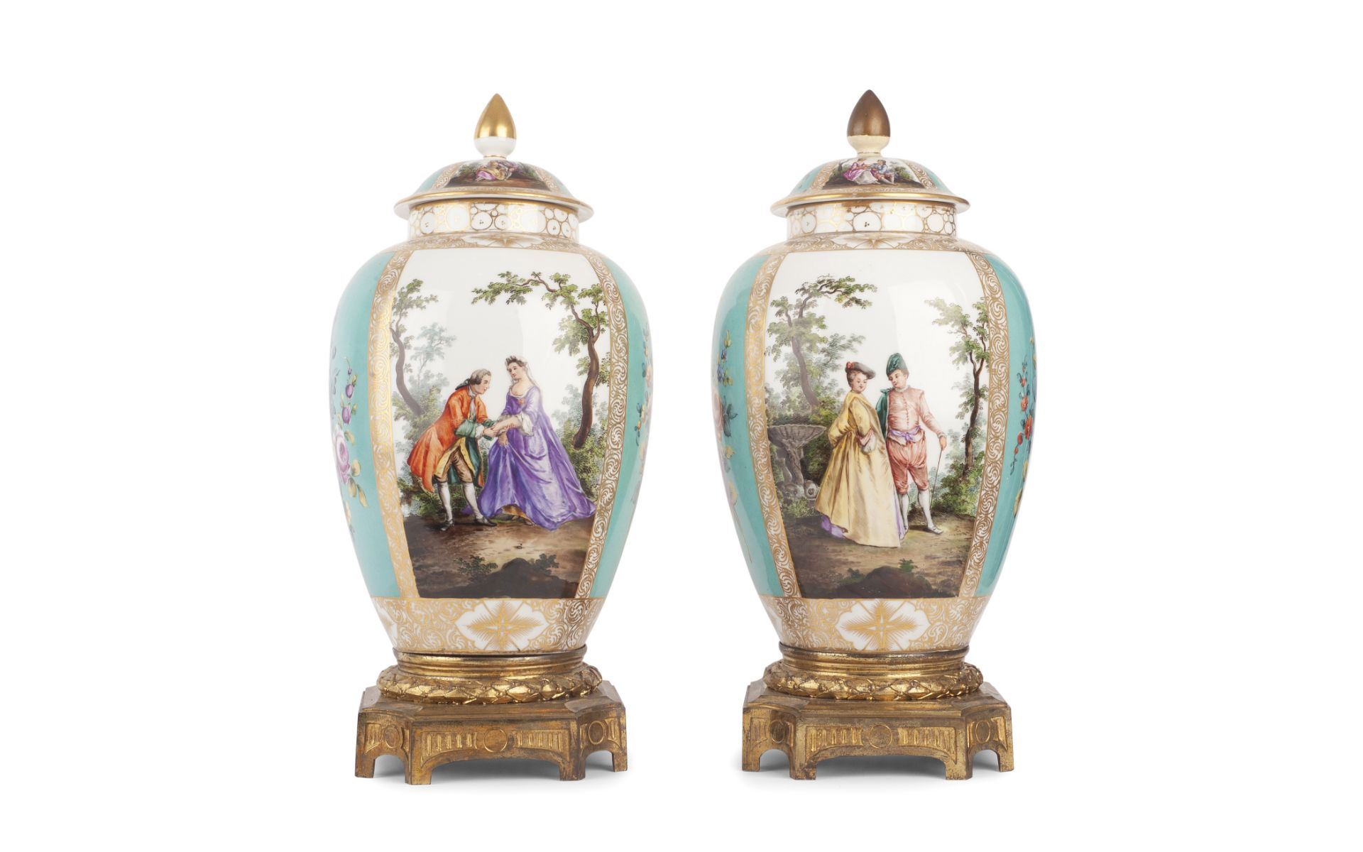 A PAIR OF 19TH CENTURY DRESDEN PORCELAIN VASES AND COVERS IN THE MANNER OF HELENA WOLFSOHN - Bild 2 aus 4