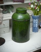 A 19TH CENTURY TOLE WARE TEA CANNISTER