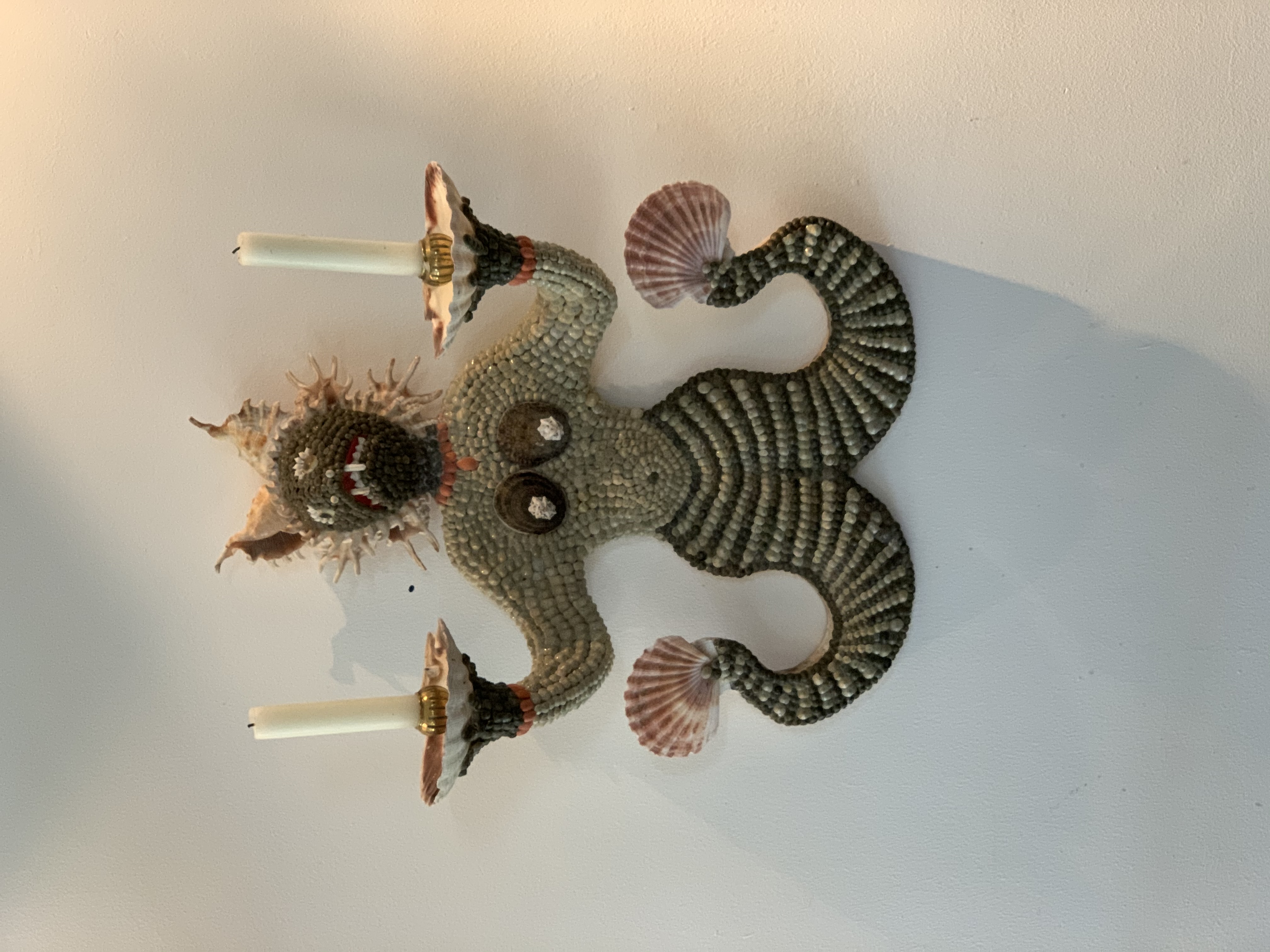 A PAIR OF SHELLWORK WALL SCONCES MODELLED AS GROTESQUES - Image 3 of 4